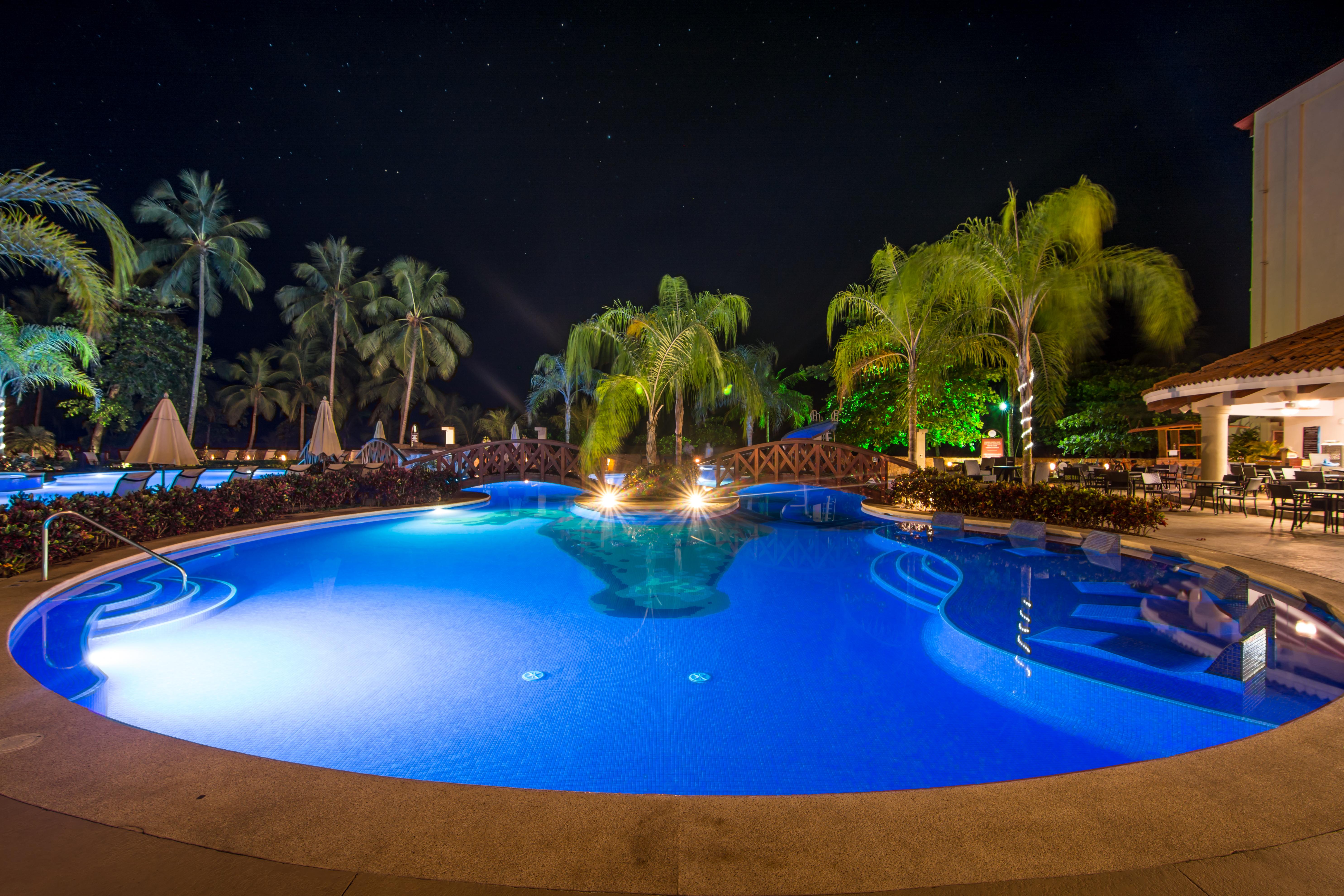 Crocs & Casino Resort 5*