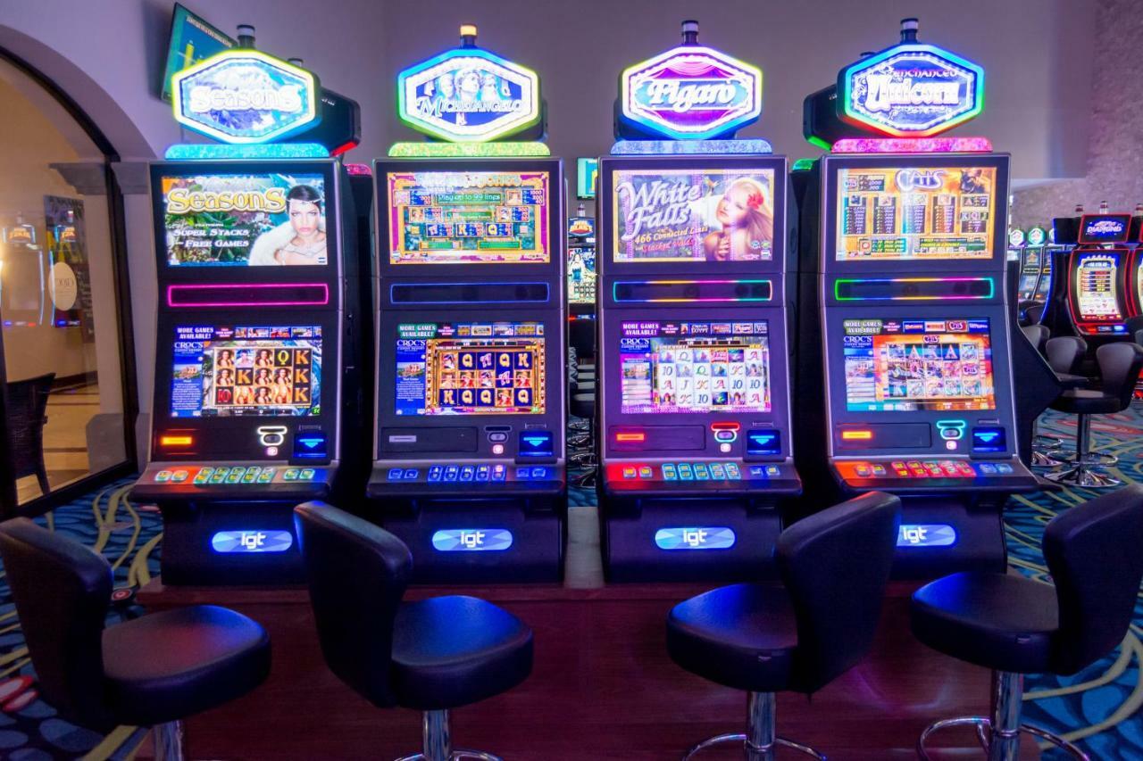 Crocs & Casino Resort 5*