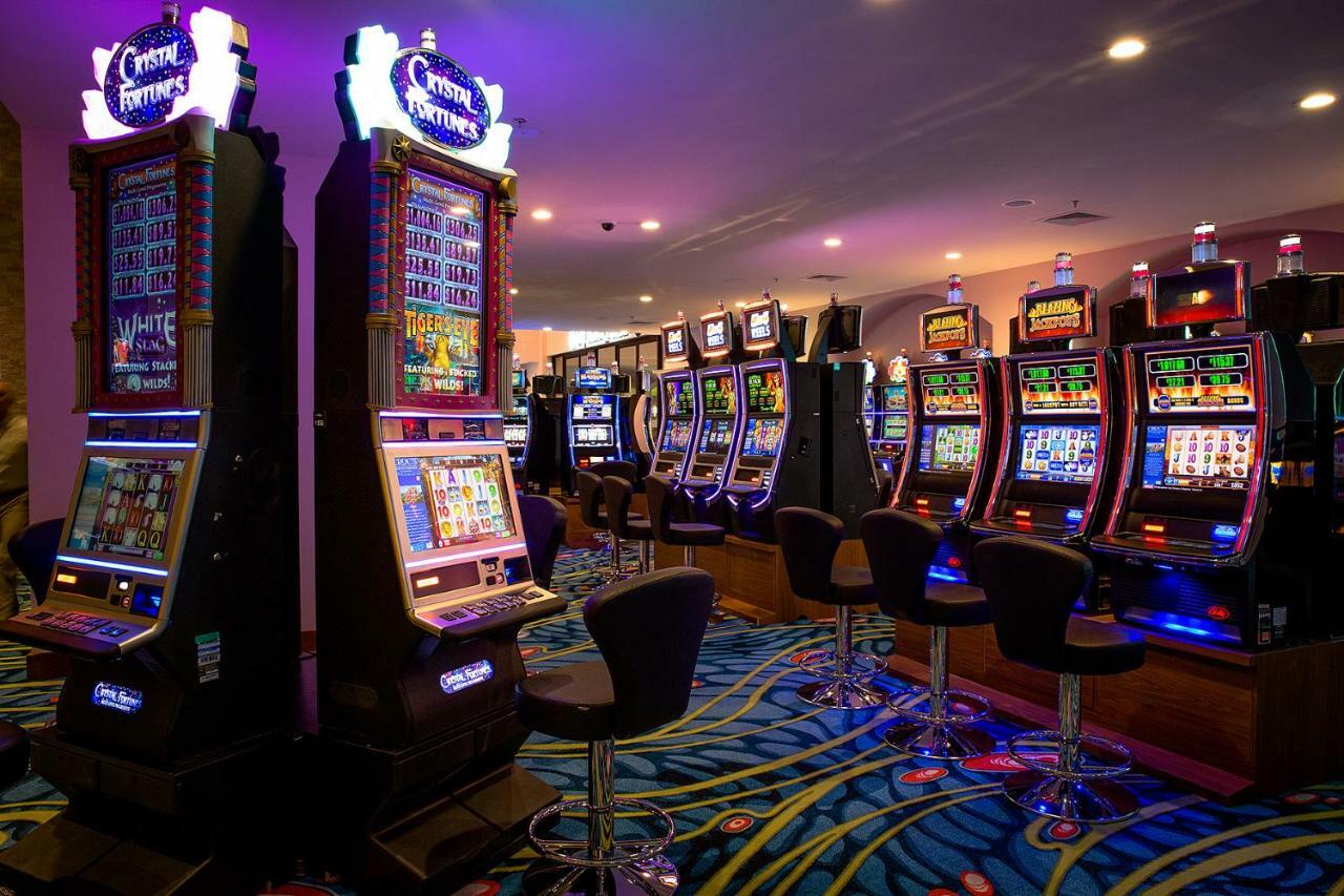 Crocs & Casino Resort